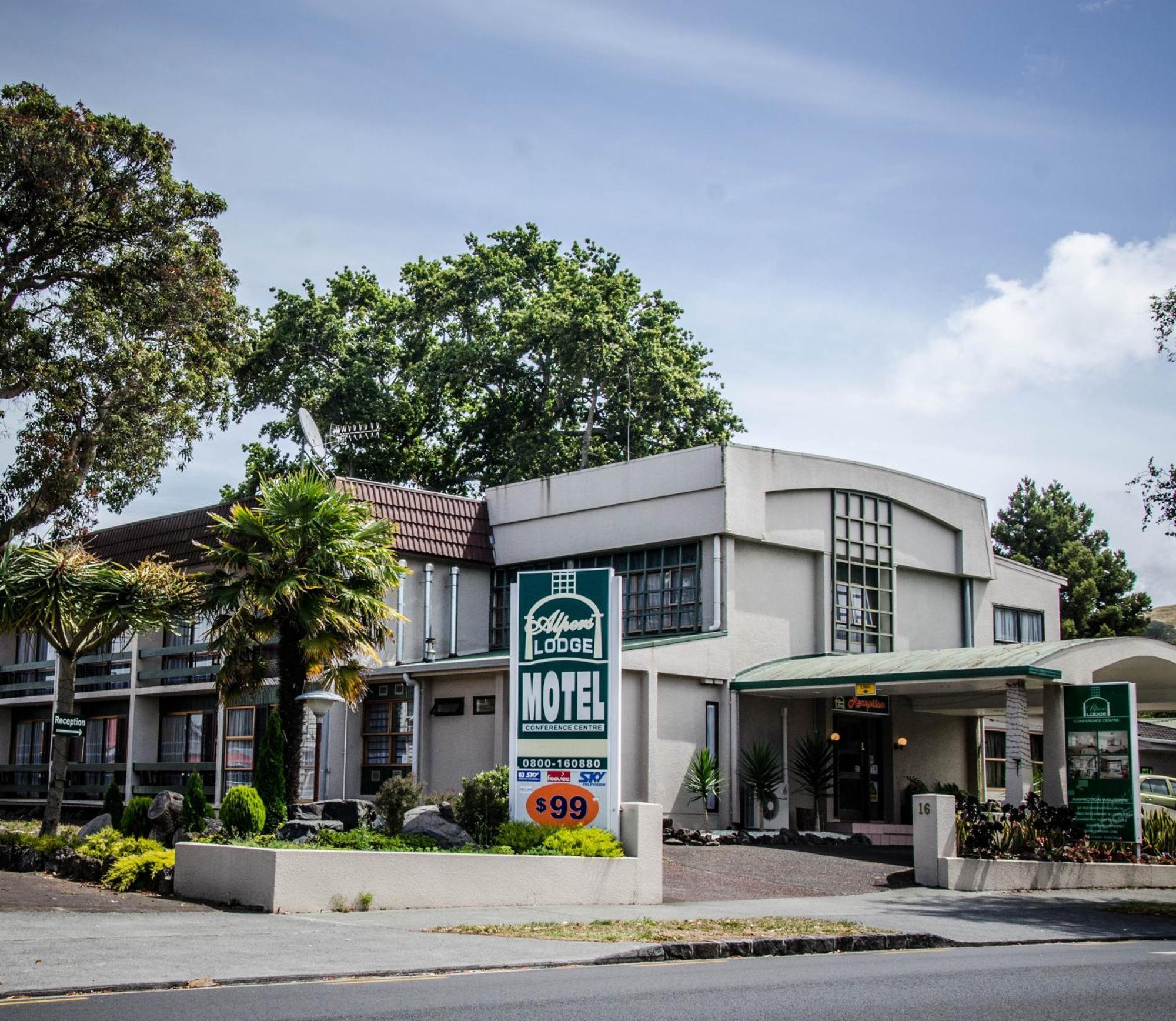 Alpers Lodge & Conference Centre Оукланд Екстериор снимка