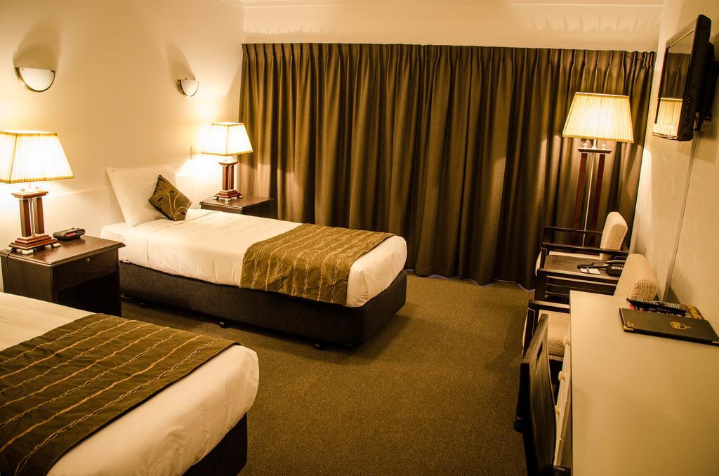 Alpers Lodge & Conference Centre Оукланд Екстериор снимка